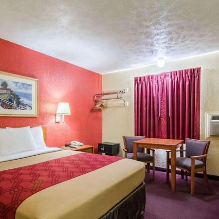 Econo Lodge Ottawa المظهر الخارجي الصورة