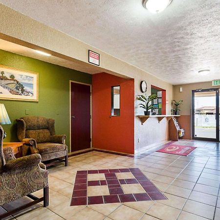 Econo Lodge Ottawa المظهر الخارجي الصورة