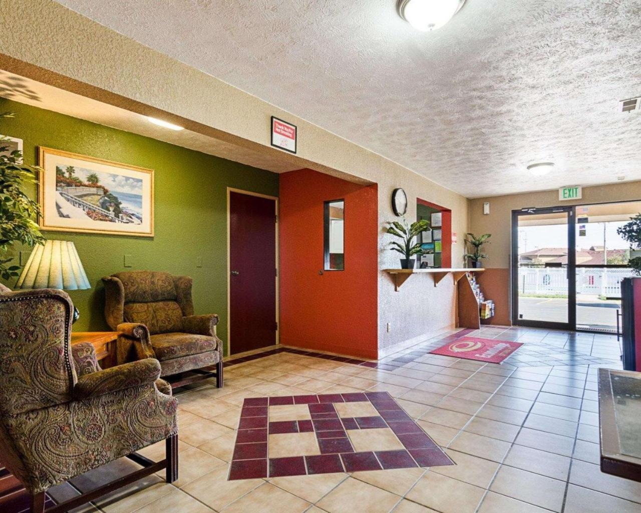 Econo Lodge Ottawa المظهر الخارجي الصورة