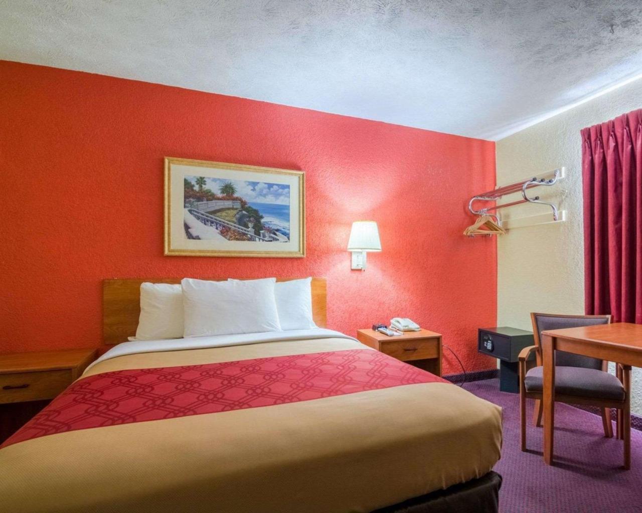Econo Lodge Ottawa المظهر الخارجي الصورة